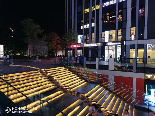 荣耀X10拍照好不好 荣耀X10夜拍功能详细评测_手机评测_手机学院_本站