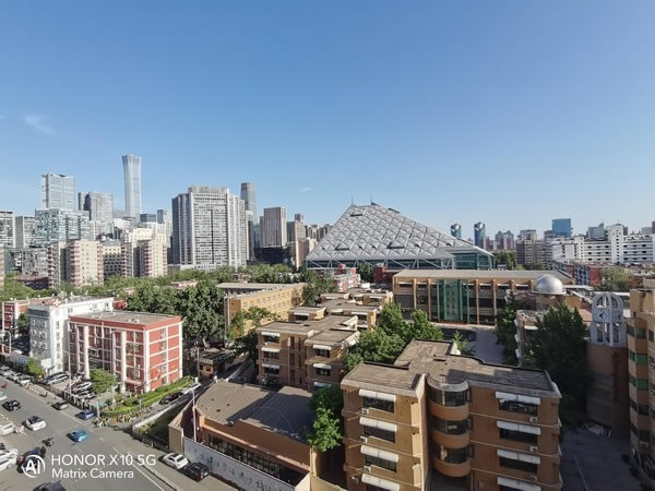 荣耀X10拍照怎么样?荣耀X10拍照能力评测_手机评测_手机学院_本站