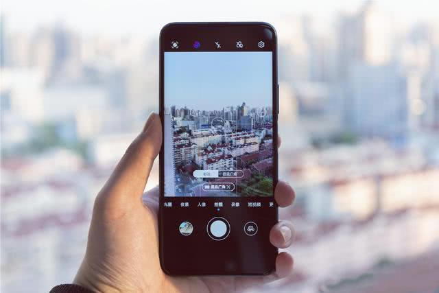 1899元的荣耀X10怎么样 荣耀X10手机上手评测_手机评测_手机学院_本站