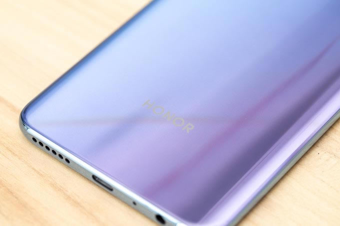 大屏机的坚守者,全新荣耀X10 Max 5G手机首发上手 除了7.09英寸屏幕还有啥?