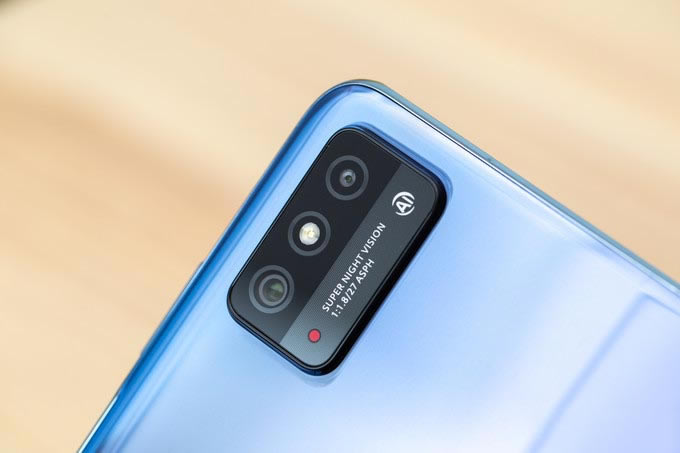 大屏机的坚守者,全新荣耀X10 Max 5G手机首发上手 除了7.09英寸屏幕还有啥?