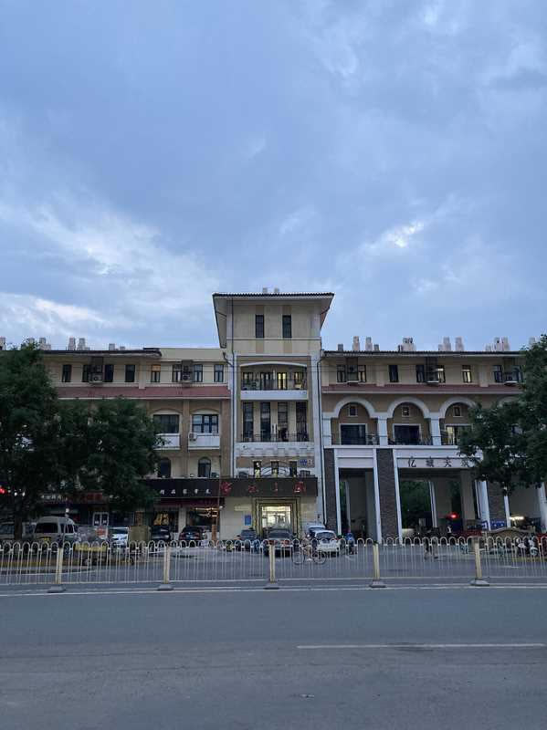 大屏机的坚守者,全新荣耀X10 Max 5G手机首发上手 除了7.09英寸屏幕还有啥?