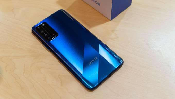 ��ҫX10��Redmi K30 5G���ٰ��ĸ���Ϸ���ܺ�?_�ֻ�����_�ֻ�ѧԺ_��վ