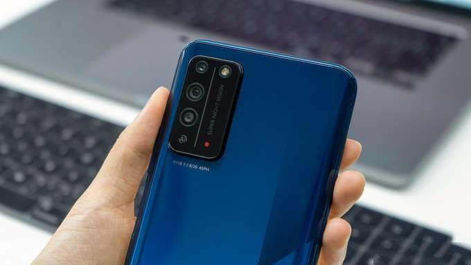 ��ս120֡�Լ�������5G�ж��ֻ��������⣨��ҫX10&nbsp;vs&nbsp;Redmi&nbsp;K30&nbsp;5G���ٰ棩