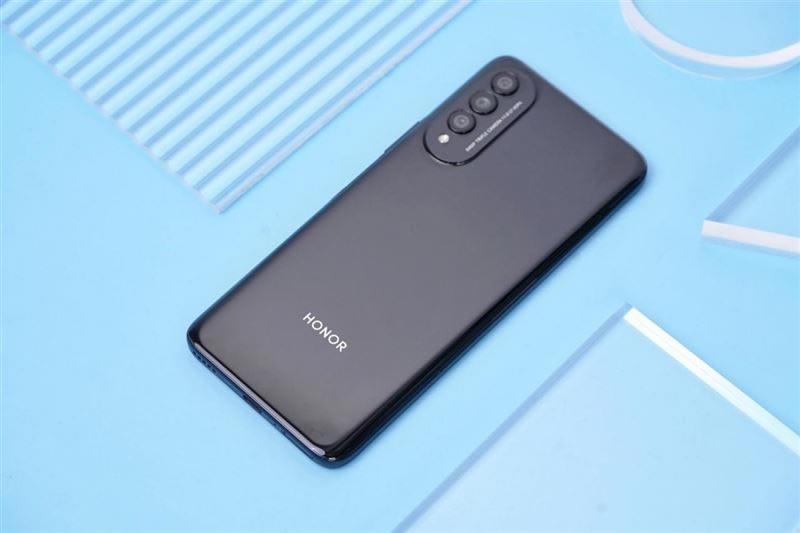 荣耀X20 SE值得买吗 荣耀X20 SE手机全方位评测_手机评测_手机学院_本站