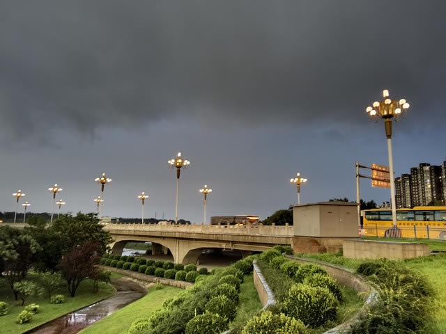 ��ҫX20���⣺��խ�߿�+66W������� ������ 