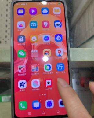 荣耀20和vivo x27哪个好 荣耀20和vivo x27区别对比_手机评测_手机学院_本站