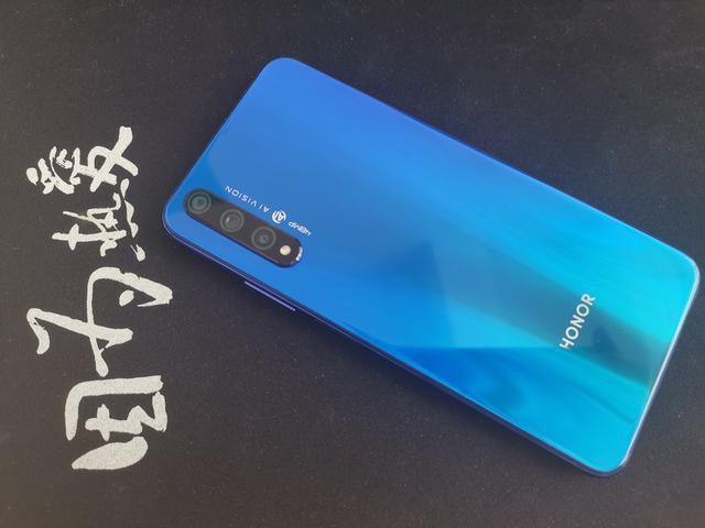 荣耀20S内部构造如何?荣耀20S拆机图解全过程评测_手机评测_手机学院_本站