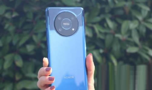 ��ҫx30��iqooz5�ĸ���?��ҫx30��iqooz5�ԱȲ���_�ֻ�����_�ֻ�ѧԺ_��վ