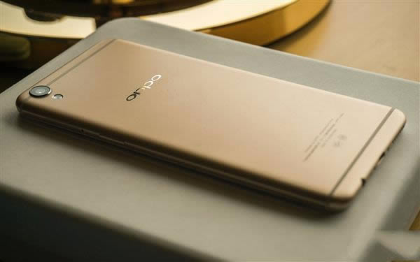 OPPO R9s与华为Nova Plus哪一个好用些_手机技巧