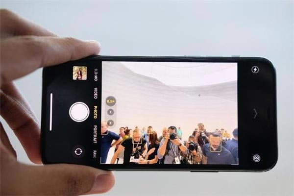 苹果iPhone11 Pro值得买吗 iPhone11 Pro使用2天的深度体验评测_手机评测_手机学院_本站