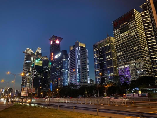 荣耀X10与iPhone11ProMax夜景拍照对比_手机评测_手机学院_本站