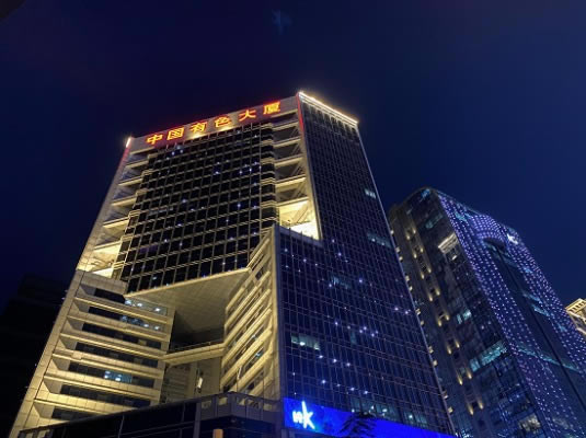 荣耀X10与iPhone11ProMax夜景拍照对比_手机评测_手机学院_本站