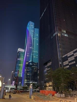 荣耀X10与iPhone11ProMax夜景拍照对比_手机评测_手机学院_本站