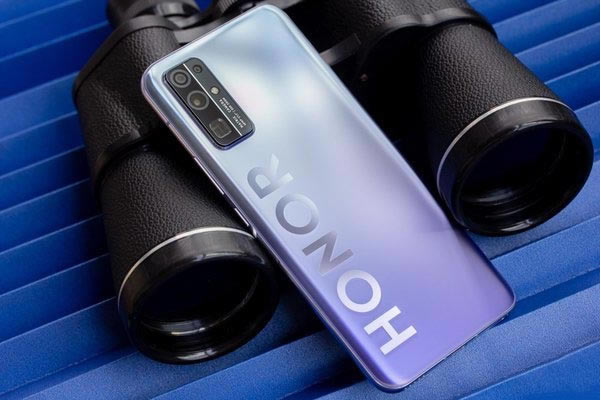 ɫҹ˭ ҫ30iPhone 11 Pro MaxҹԱ