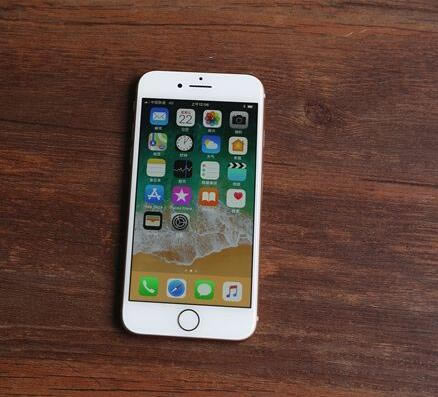 iPhone 6/6S低价换电池 两种情况不符合标准_手机资讯_手机学院_本站