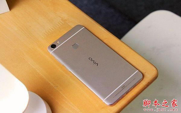 vivo Xplay5与iPhone6哪一个好？ vivo Xplay5与iPhone6详细区别对比评测