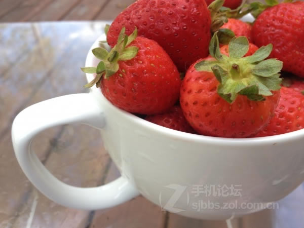 点击查看大图 【历代八款iPhone家族拍照性能对比】从iPhone 1代到iPhone 6/组图_手机评测_手机学院_本站