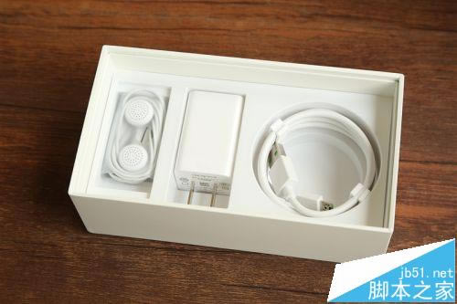 OPPO R9对比iPhone 6全方位详细测评 指纹解锁仅需0.2秒_安卓手机_手机学院_本站