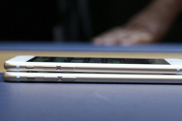 ƻ��6��ƻ��6 Plus�кβ�ͬ��iPhone6��iPhone6 Plus��۶Ա�ͼ��_�ֻ���Ѷ_�ֻ�ѧԺ_��վ