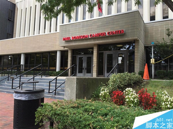 ����800��iPhone 6/6 Plus����ͷ���ŶԱ�