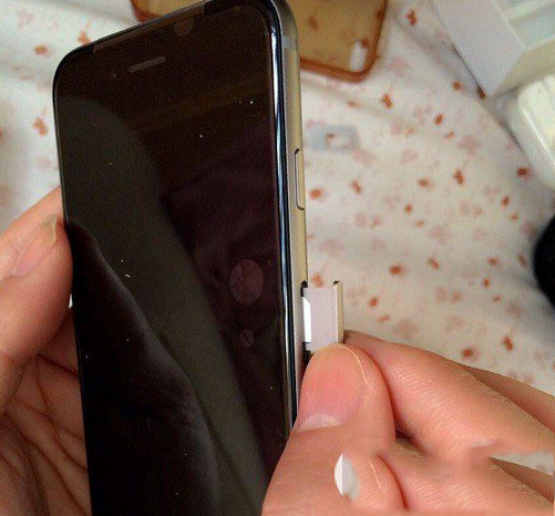 iphone6 plus怎么装卡?iphone6 plus装sim卡步骤