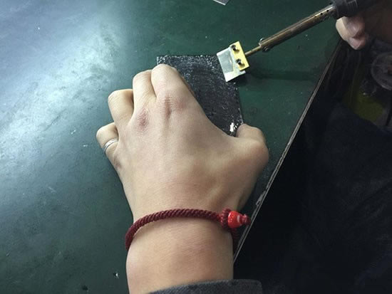 iPhone6 Plus屏幕碎了不用怕 手把手教你维修