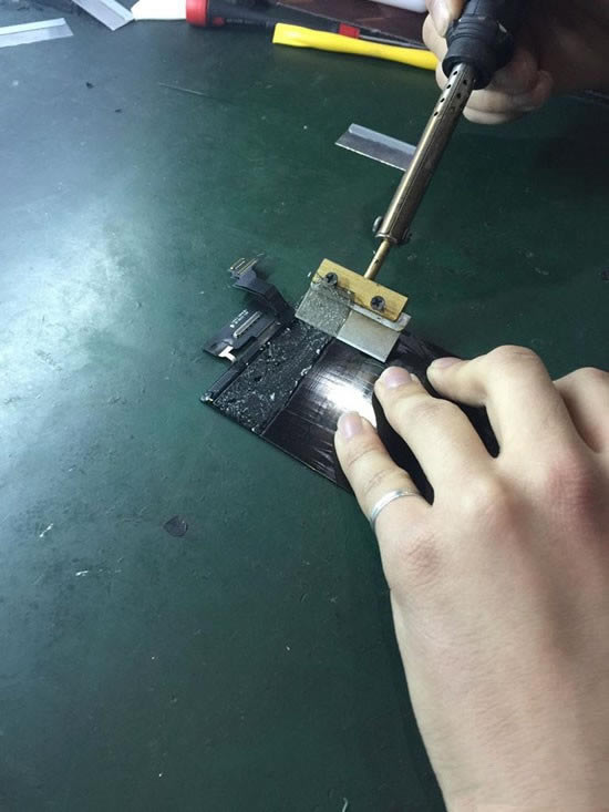 iPhone6 Plus屏幕碎了不用怕 手把手教你维修