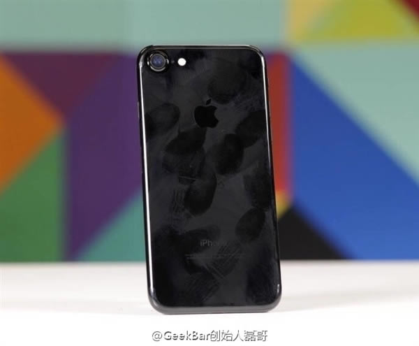 iPhone 7 Plus全球首拆!双摄像头长这样