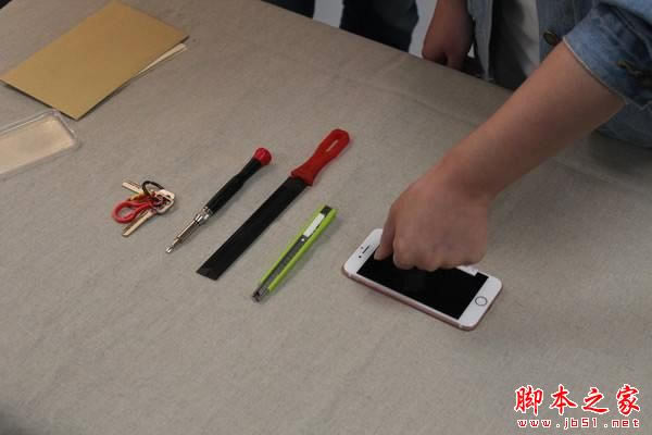 iphone7质量怎么样?苹果iPhone7的十万个虐待测试
