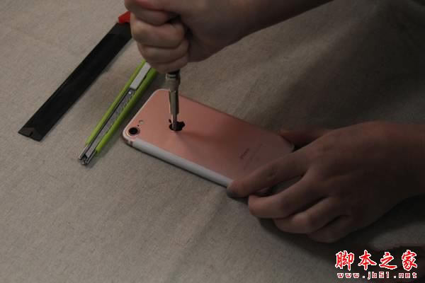 iphone7质量怎么样?苹果iPhone7的十万个虐待测试