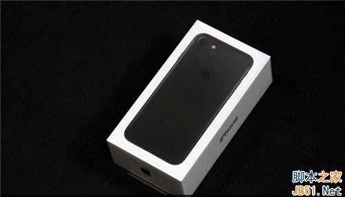 iPhone7黑色版和iPhone6s哪个好?iPhone7黑色版和iPhone6s详细对比评测_手机评测_手机学院_本站