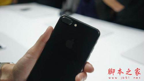 iPhone7亮黑色好看吗?iPhone7亮黑色上手体验评测_苹果手机_手机学院_本站