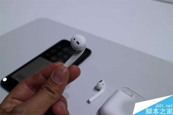 iPhone7 AirPods怎么样?AirPods耳机卖多少钱?