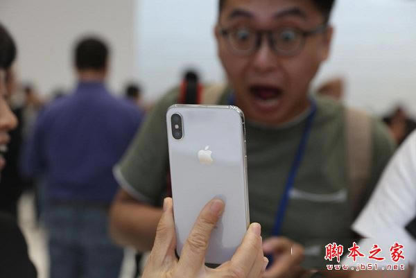 iPhone X和iPhone 8 Plus哪个好?iPhoneX和8 Plus区别对比