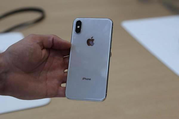 iPhone X值得入手吗?苹果iPhone X参数配置与图赏