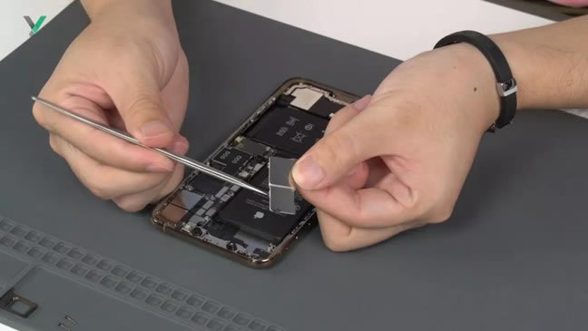 iPhone XS Max内部做工怎么样?苹果XS MAX拆解图解评测