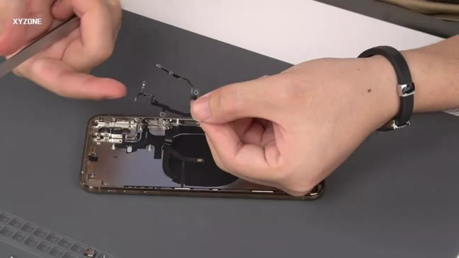iPhone XS Max内部做工怎么样?苹果XS MAX拆解图解评测