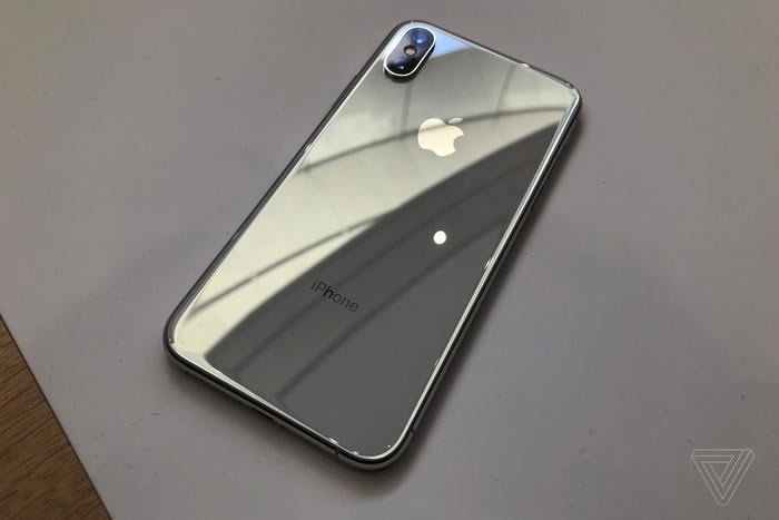 iPhone iPhone
