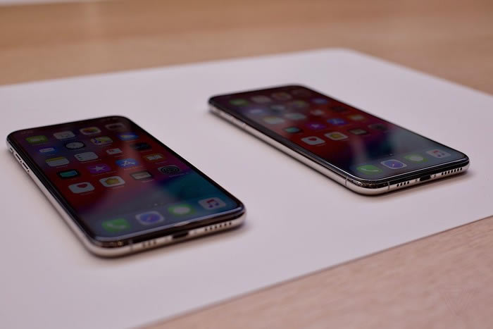 iPhone iPhone