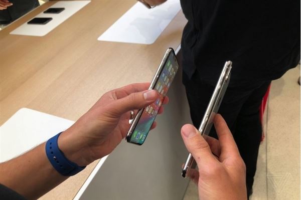 iPhone Xs哪个版本最值得买 iPhone Xs、Max、Xr全球售价对比介绍_苹果手机_手机学院_本站