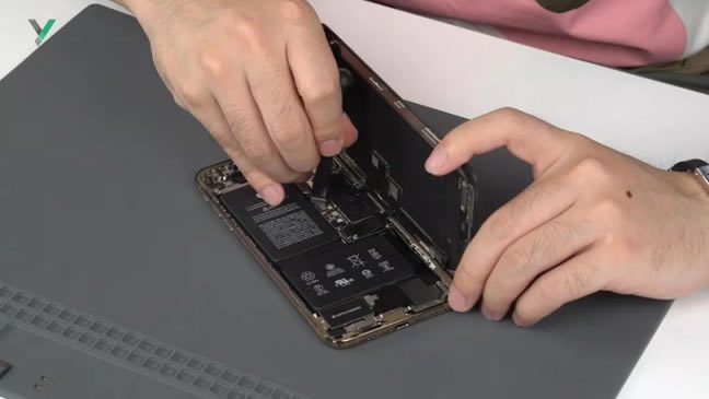 iPhone XS Max内部做工怎么样?苹果XS MAX拆解图解评测