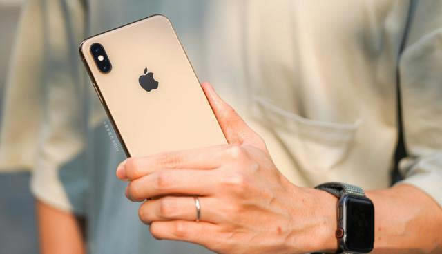 三星Note10+和iPhoneXsMax哪款好?note10+对比iphoneXSMAX全面测评_手机评测_手机学院_本站