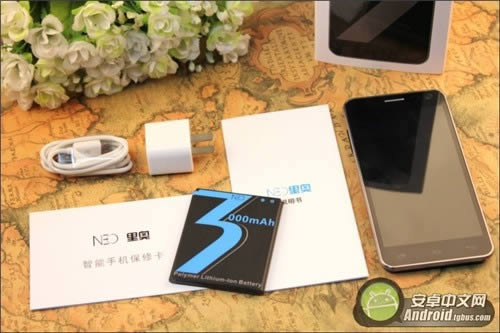 PPI�ߴ�441�ġ��Ե�����Ļ ���N003�ֻ�����