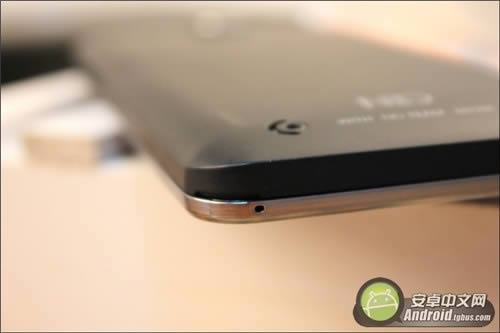 PPI�ߴ�441�ġ��Ե�����Ļ ���N003�ֻ�����