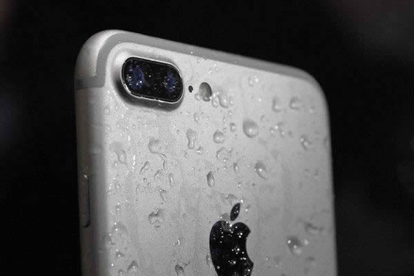 iPhone7Plus银色好看吗？苹果7Plus银色真机图赏_手机使用