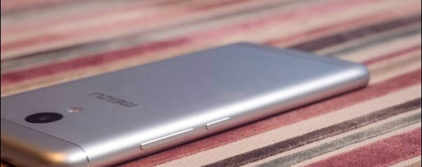 新买的魅族魅蓝3s怎么充电?