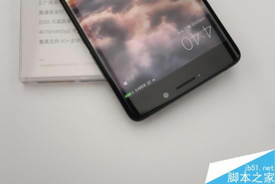 你更喜欢哪一款?小米Note 2亮黑和冰川银双色高清图赏_安卓手机_手机学院_本站