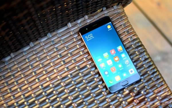 小米Note3和OPPO R11哪个好看?外观颜值对比