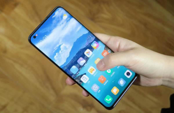 小米11和小米10哪款拍照好 小米11和小米10拍照对比_手机评测_手机学院_本站
